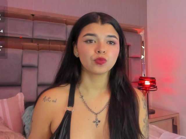 HannaEvans live cam on BongaCams