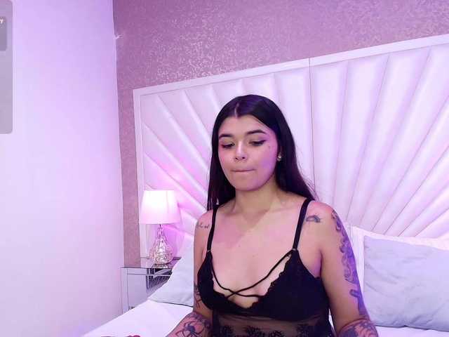 HannaEvans live cam on BongaCams