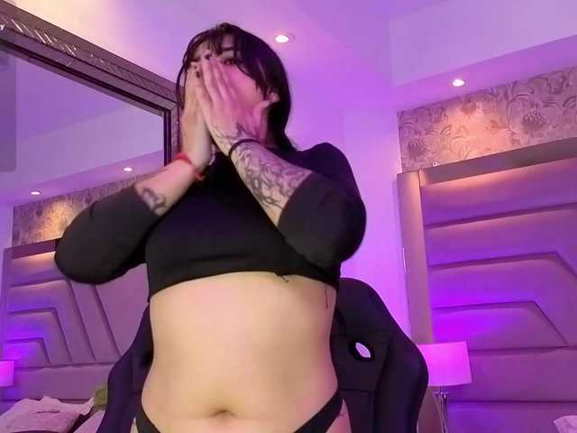 HannaEvans live cam on BongaCams