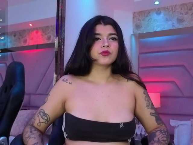 HannaEvans live cam on BongaCams