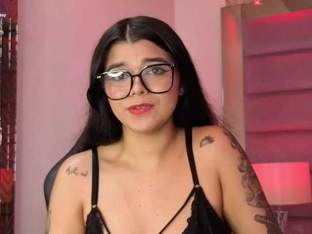 HannaEvans live cam on BongaCams