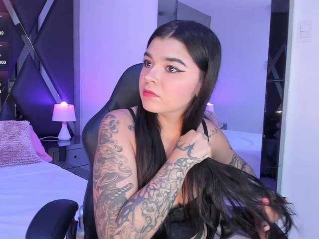 HannaEvans live cam on BongaCams