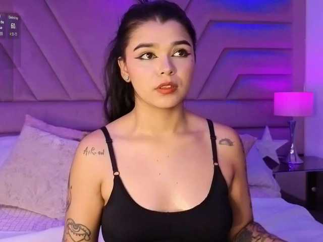 HannaEvans live cam on BongaCams