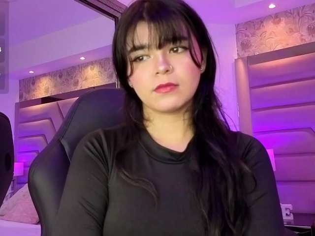 HannaEvans live cam on BongaCams