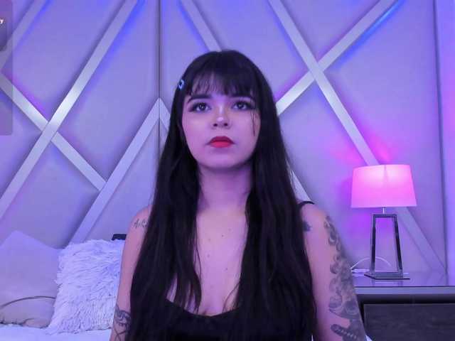 HannaEvans live cam on BongaCams