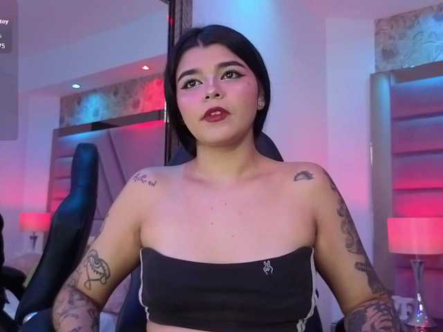 HannaEvans live cam on BongaCams