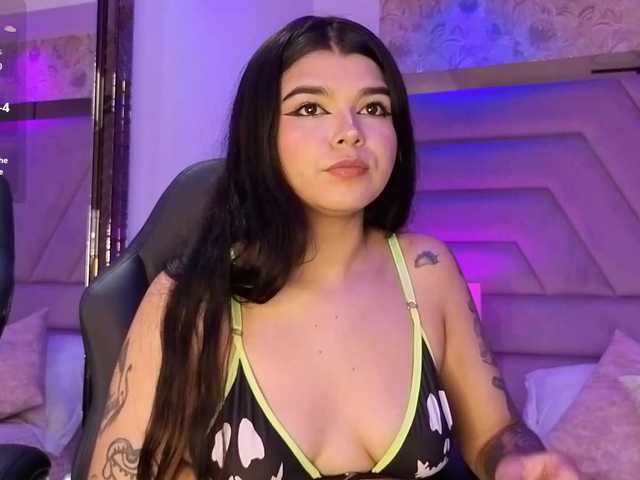 HannaEvans live cam on BongaCams