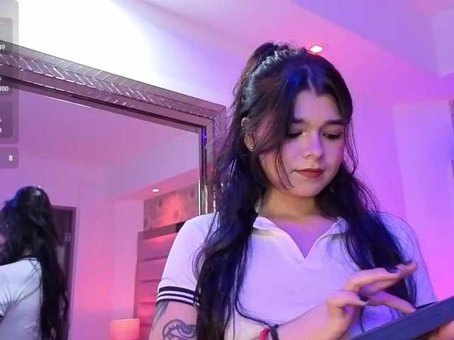 HannaEvans live cam on BongaCams