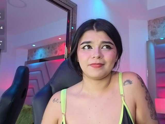 HannaEvans live cam on BongaCams