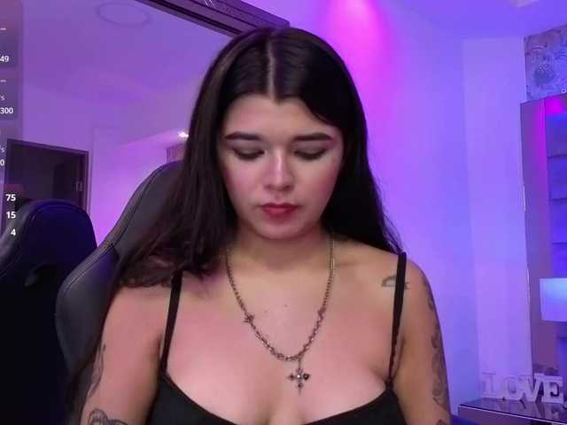 HannaEvans live cam on BongaCams