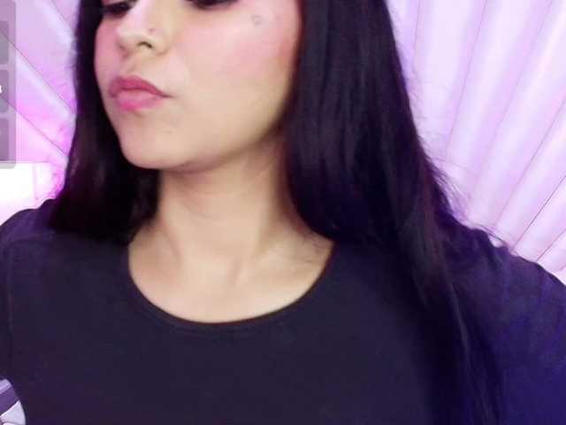 HannaEvans live cam on BongaCams