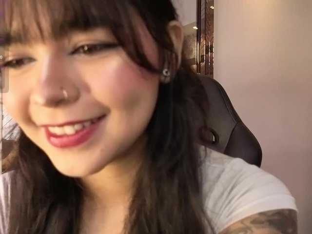 HannaEvans live cam on BongaCams