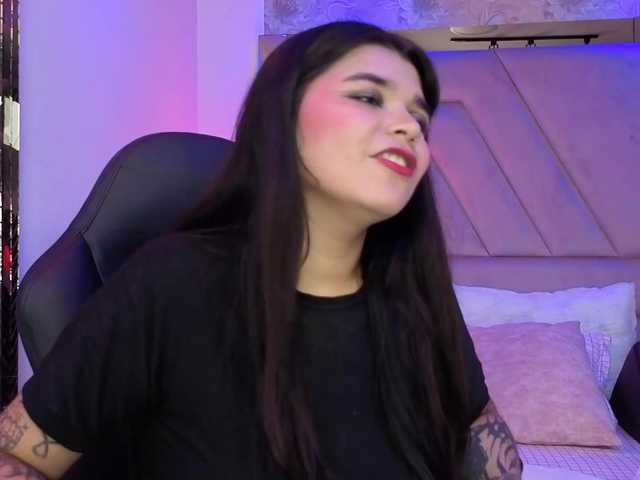 HannaEvans live cam on BongaCams