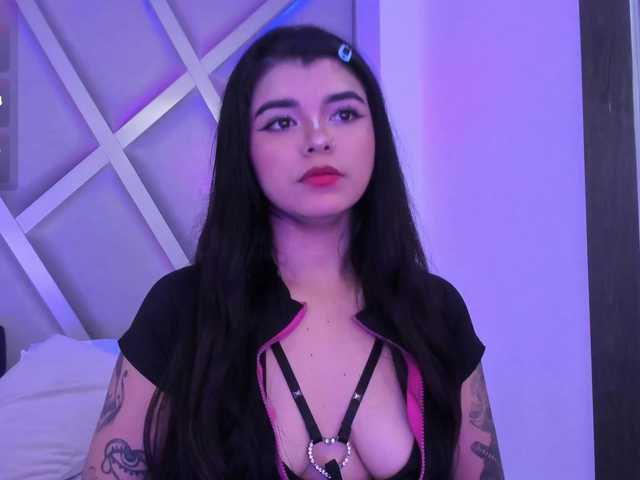 HannaEvans live cam on BongaCams