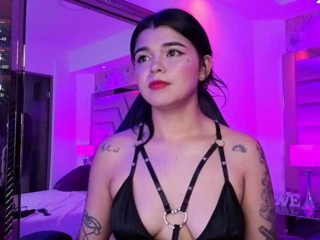 HannaEvans live cam on BongaCams