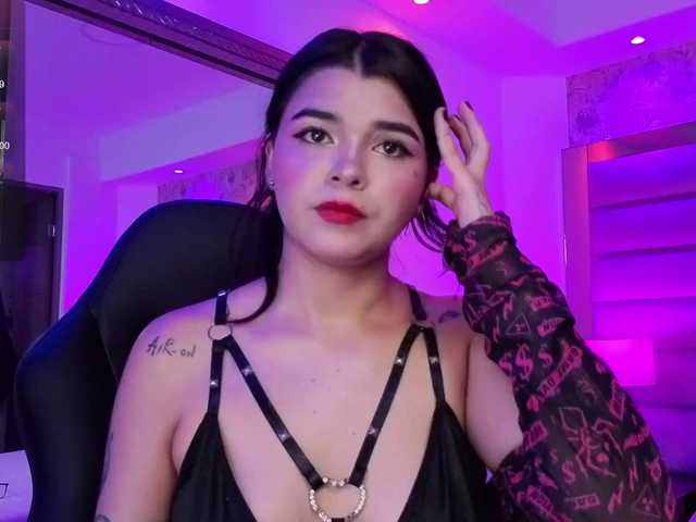 HannaEvans live cam on BongaCams