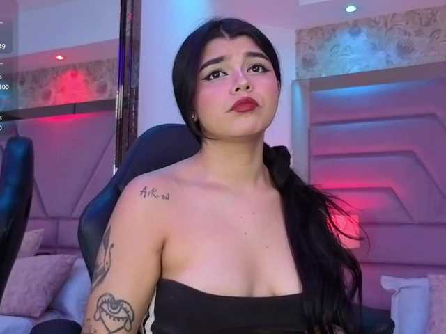HannaEvans live cam on BongaCams