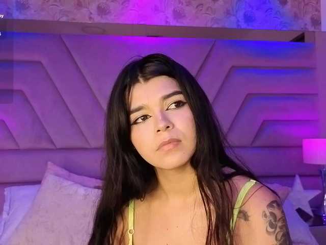 HannaEvans live cam on BongaCams