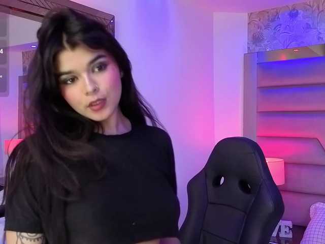 HannaEvans live cam on BongaCams