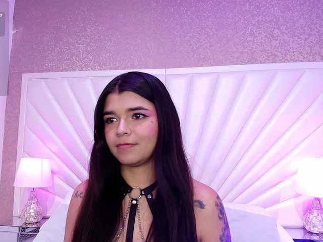 HannaEvans live cam on BongaCams