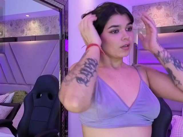 HannaEvans live cam on BongaCams
