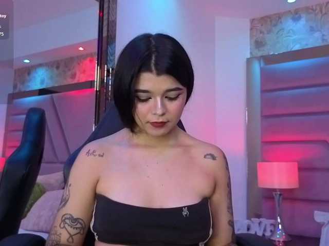 HannaEvans live cam on BongaCams