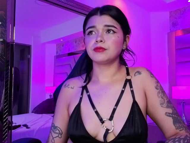 HannaEvans live webcam show