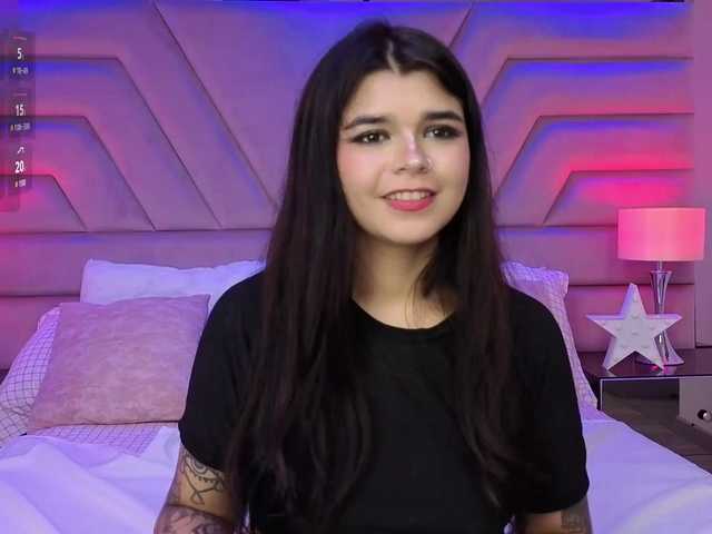 HannaEvans live cam on BongaCams