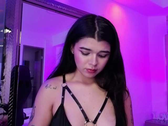 HannaEvans live cam on BongaCams