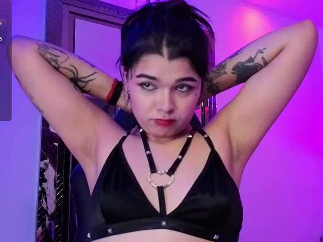 HannaEvans live webcam show