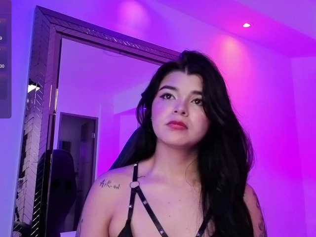 HannaEvans live cam on BongaCams