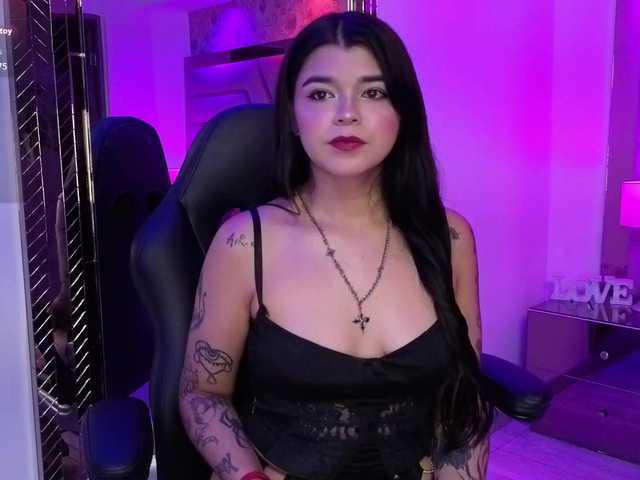 HannaEvans live cam on BongaCams
