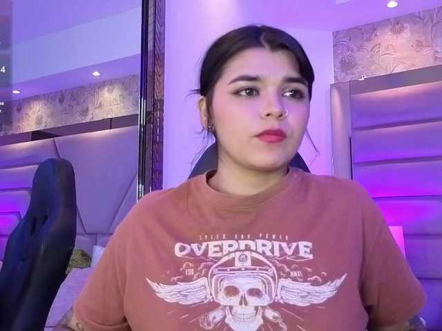 HannaEvans live cam on BongaCams