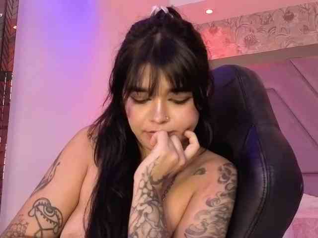 HannaEvans webcam