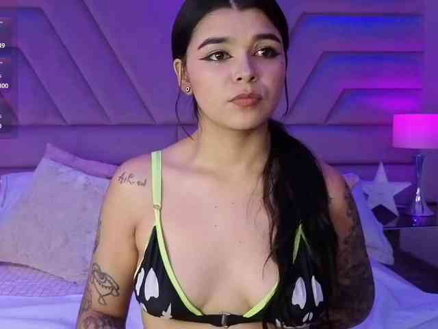 HannaEvans webcam
