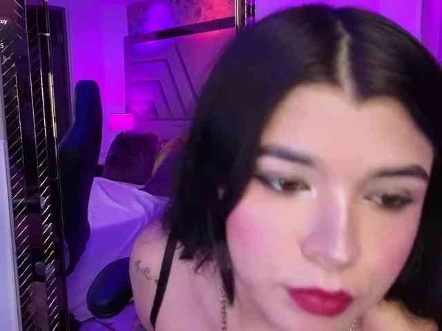 HannaEvans Live Webcam on BongaCams