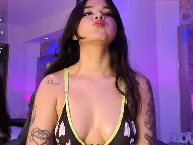 HannaEvans webcam