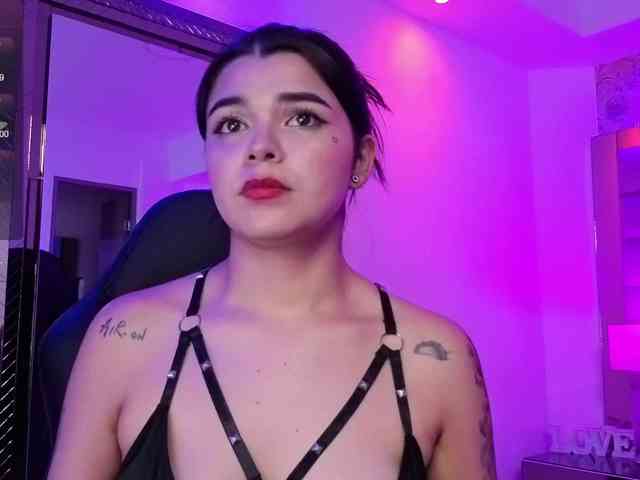 HannaEvans webcam