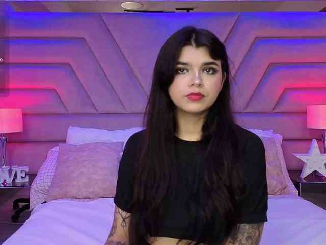 HannaEvans Live Webcam on BongaCams