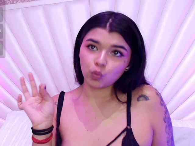 HannaEvans webcam