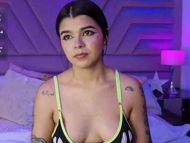 HannaEvans webcam