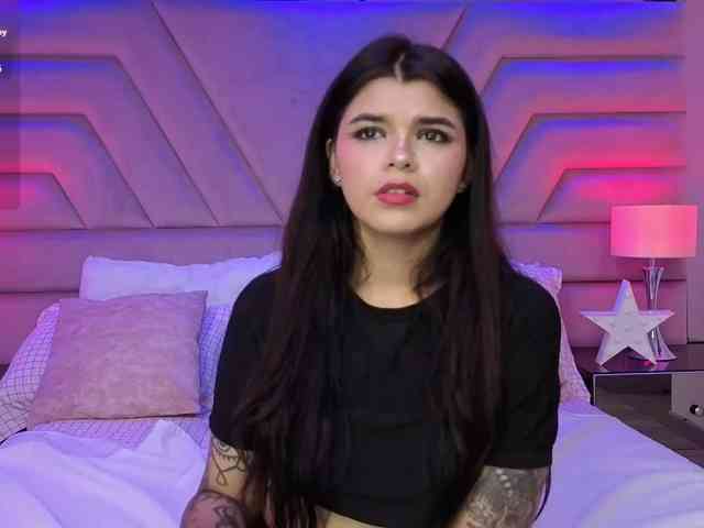 HannaEvans Live Webcam on BongaCams