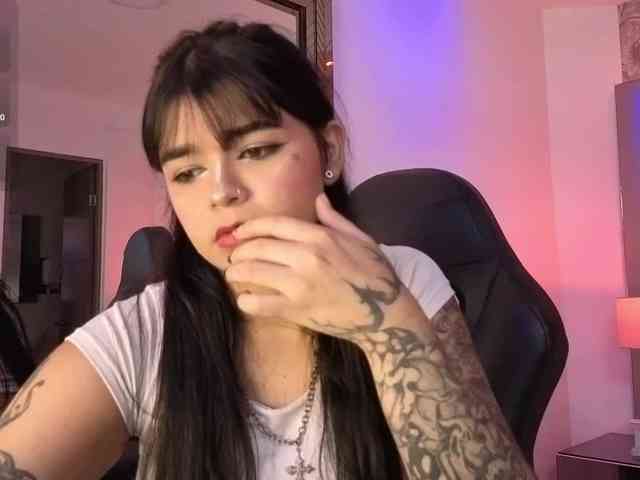 HannaEvans webcam