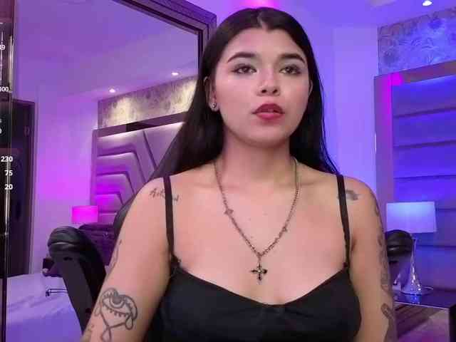 HannaEvans Live Webcam on BongaCams