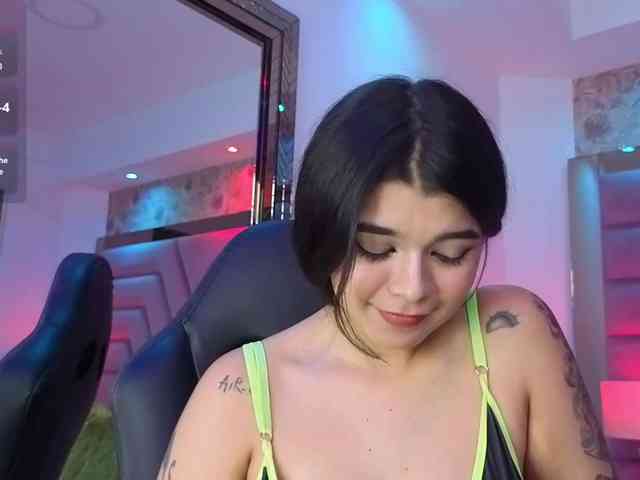 HannaEvans webcam