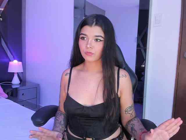 HannaEvans webcam