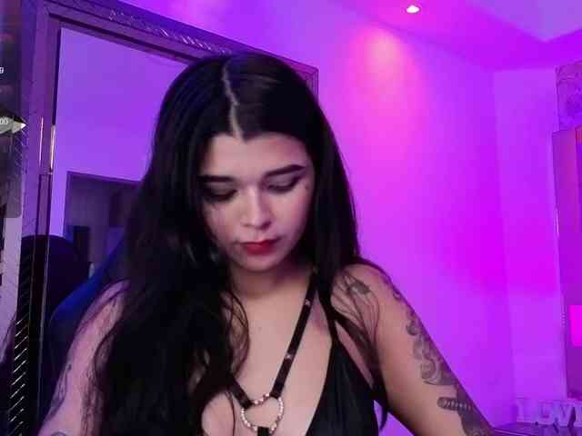 HannaEvans Live Webcam on BongaCams
