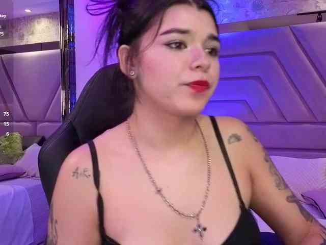 HannaEvans Live Webcam on BongaCams