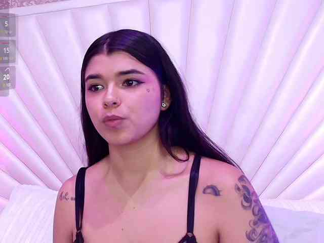 HannaEvans webcam