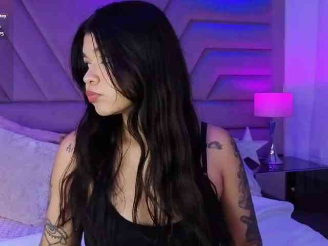 HannaEvans webcam